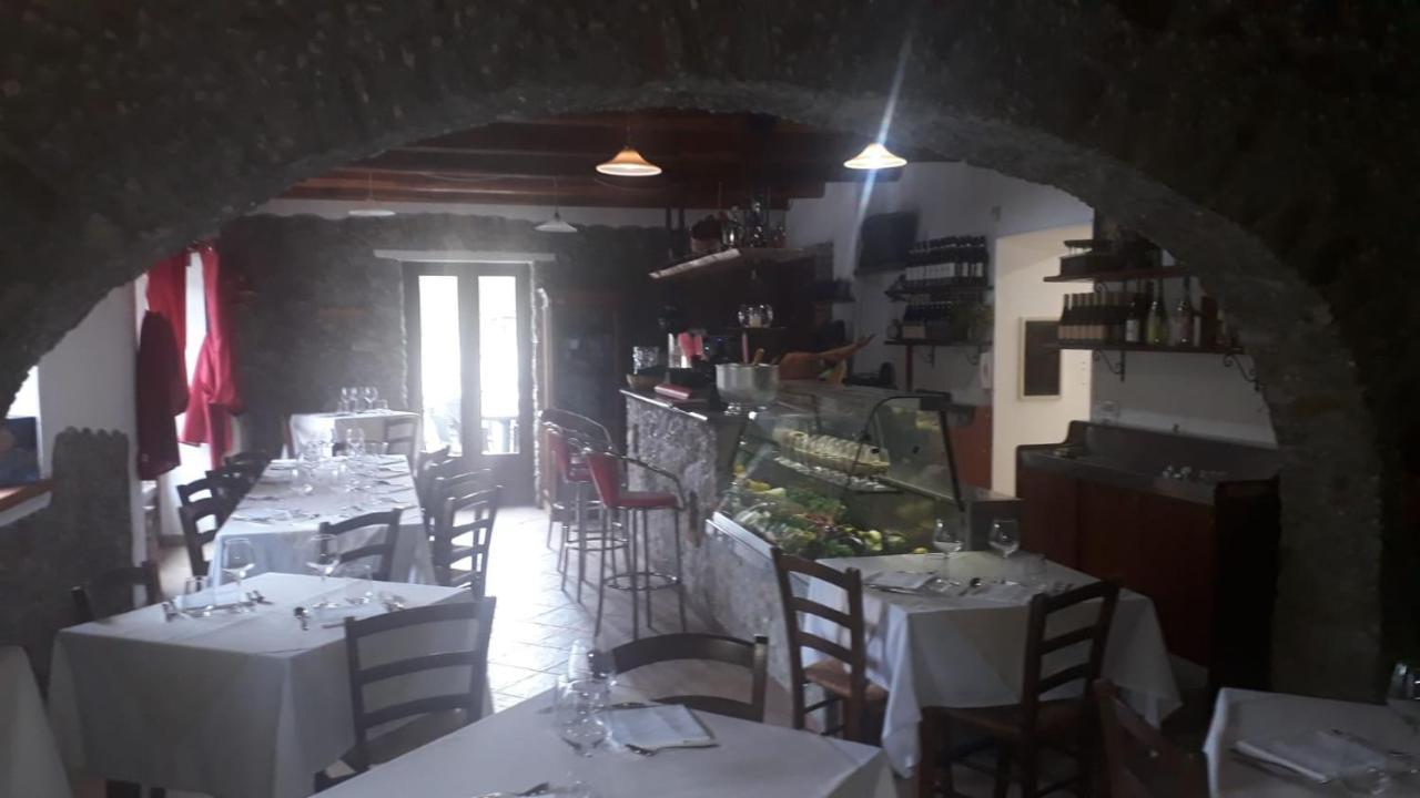 Taverna Del Dolmen Millesimo Екстериор снимка