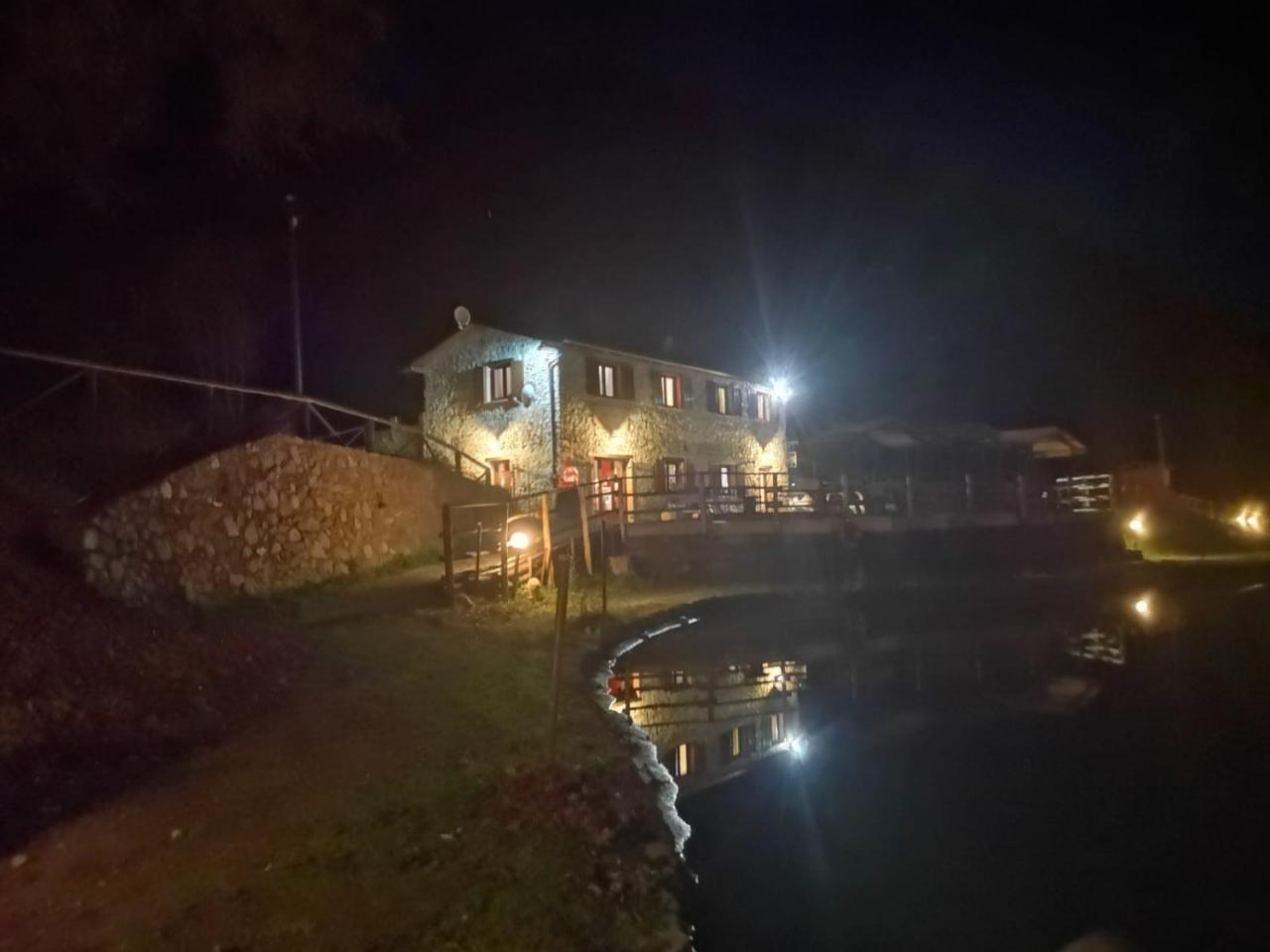 Taverna Del Dolmen Millesimo Екстериор снимка